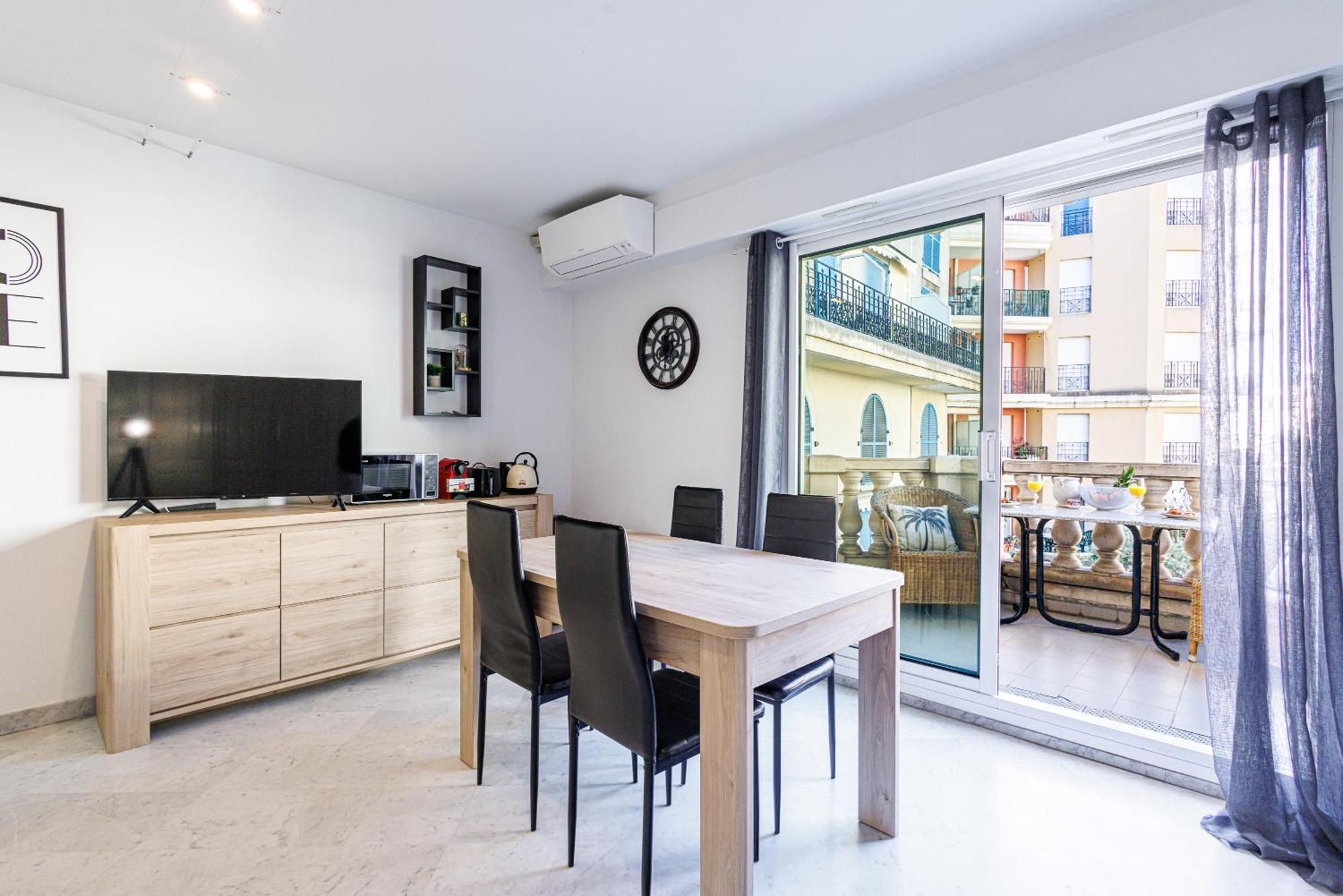 Le Victoria, Elegant T2 Au Bord Des Plages, Piscine, Sauna Menton
